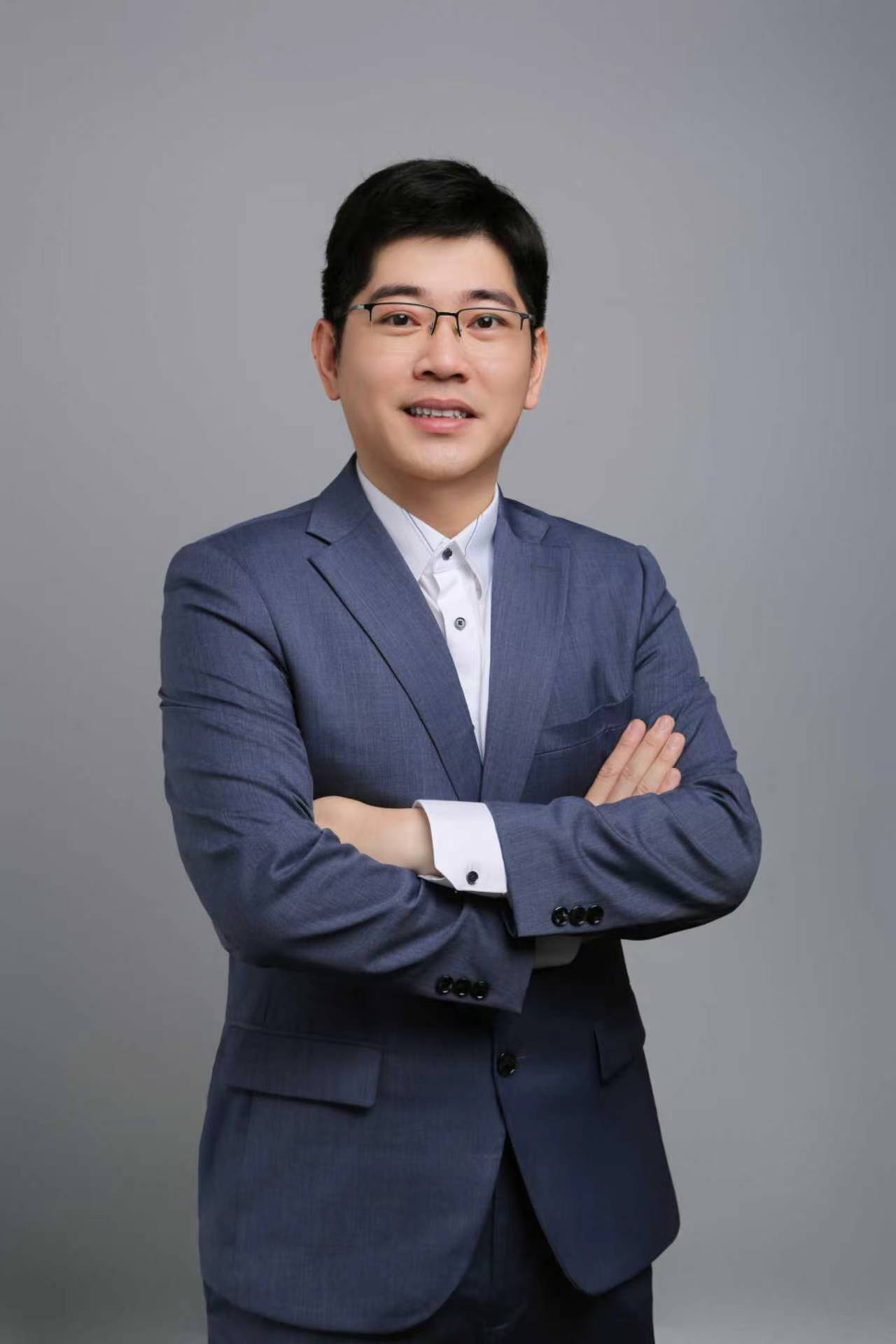 黄华健.jpg