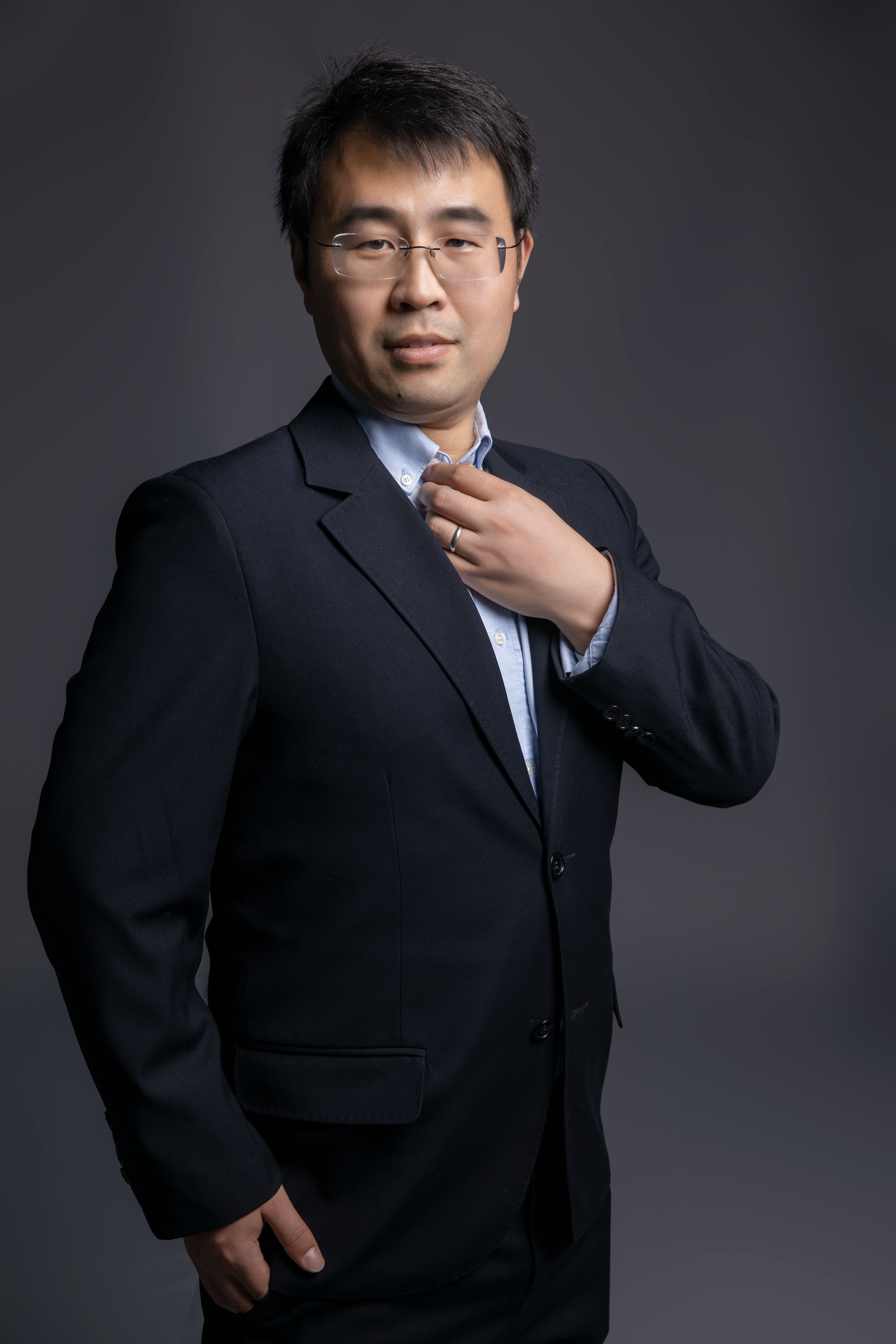 范绪阁.jpg